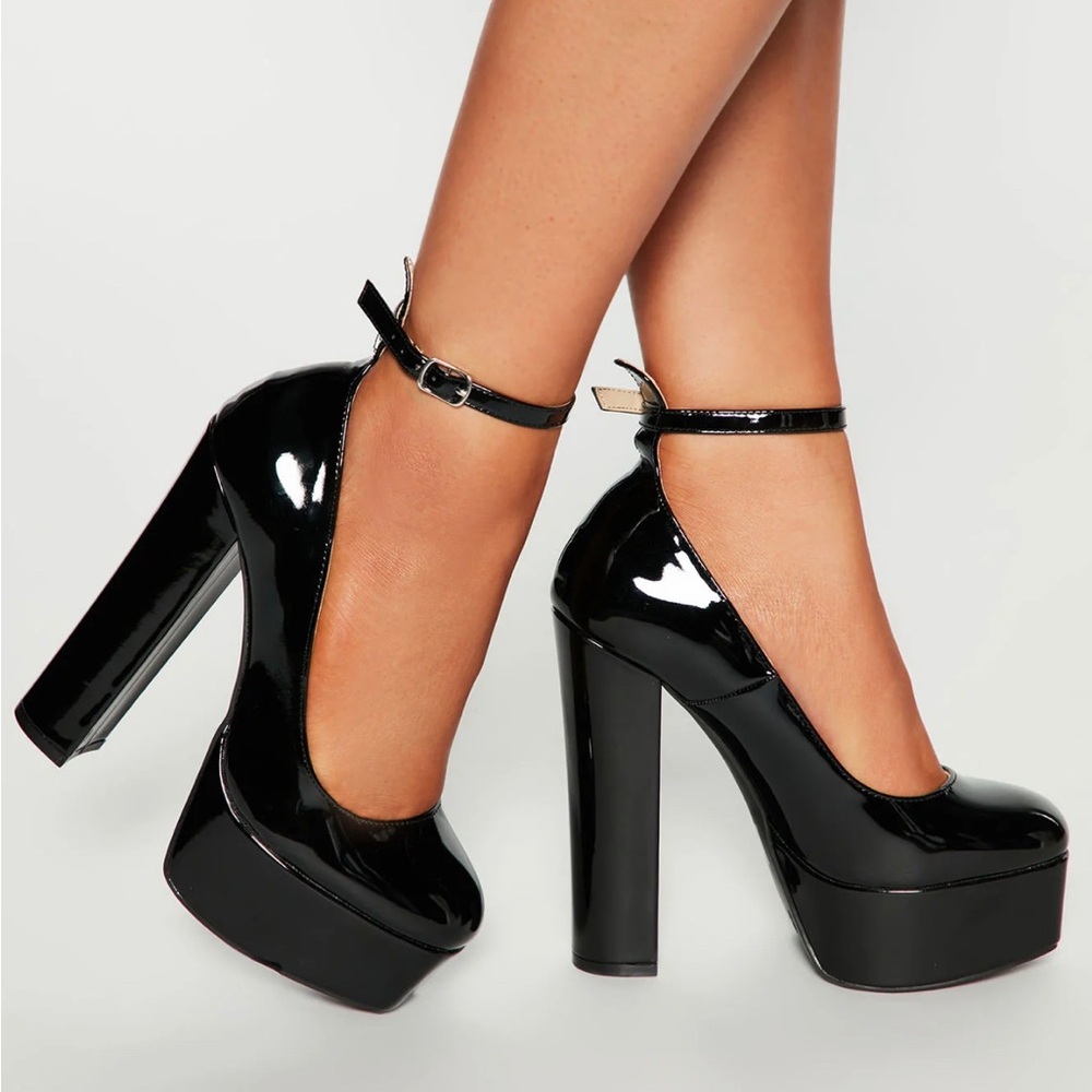 Elegant Black Platform Heels